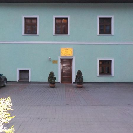 Hotel Krivan Kysucke Nove Mesto Exterior foto