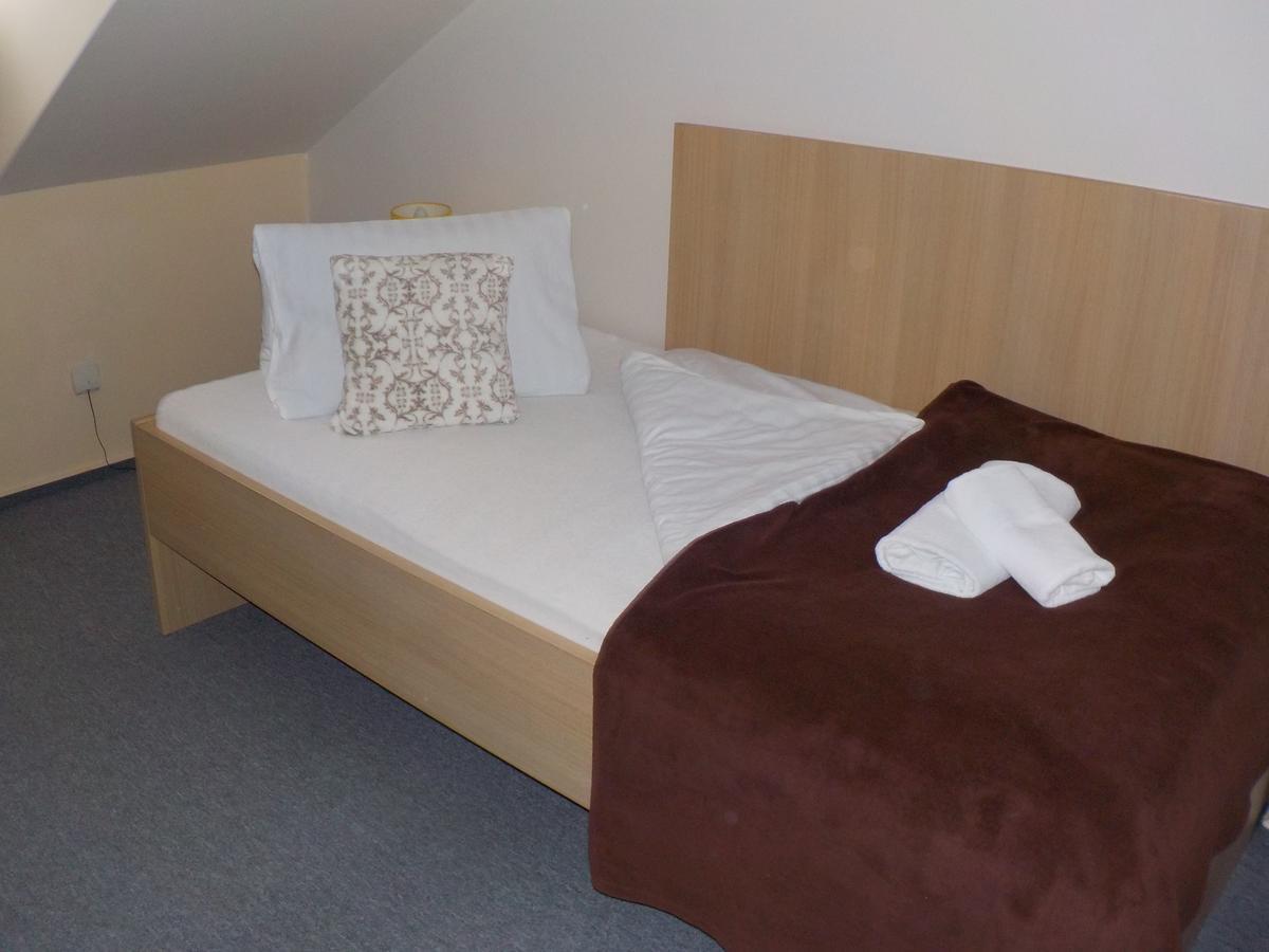 Hotel Krivan Kysucke Nove Mesto Cameră foto
